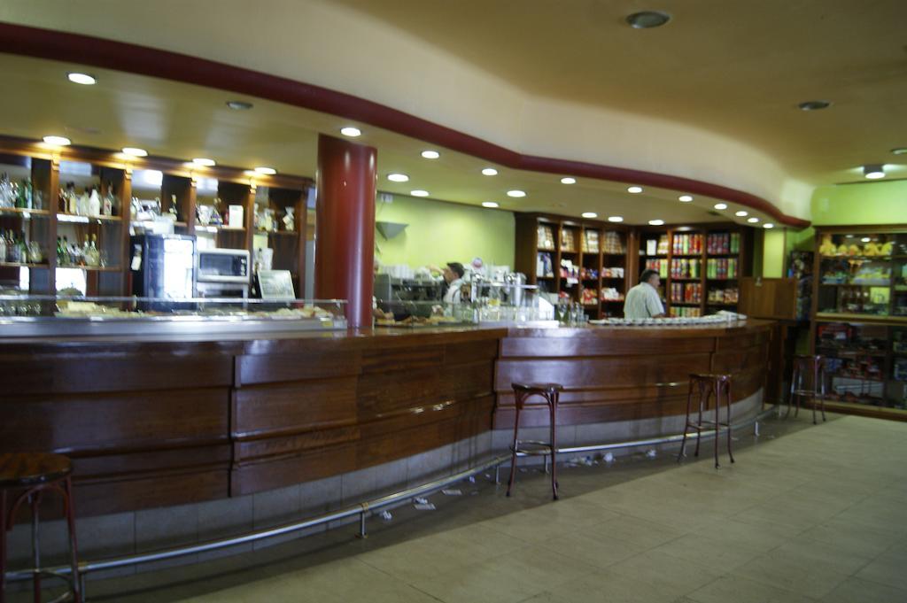 Hotel Restaurante San Roque 메디나델캄포 외부 사진